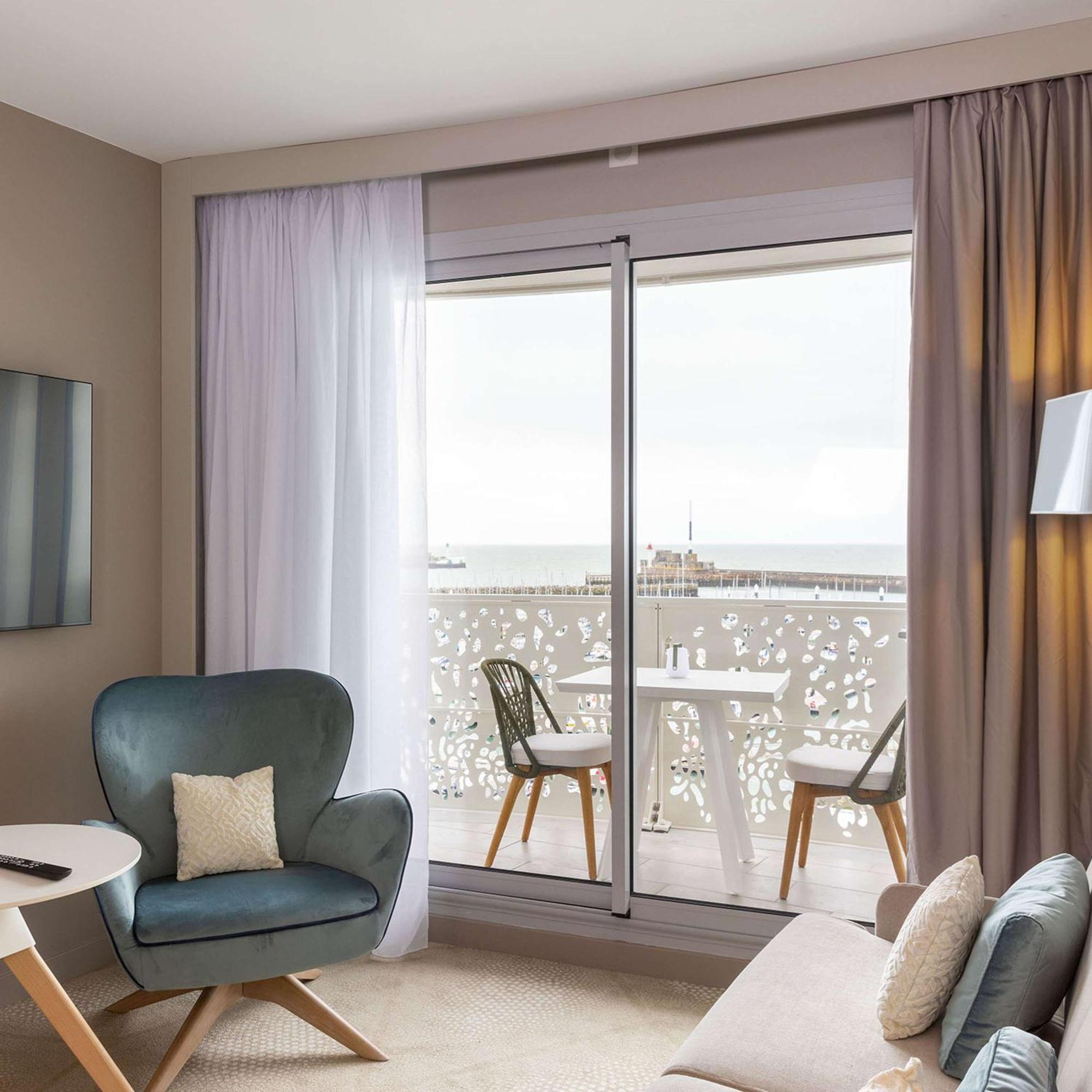 Hilton Garden Inn Le Havre Centre Exterior photo